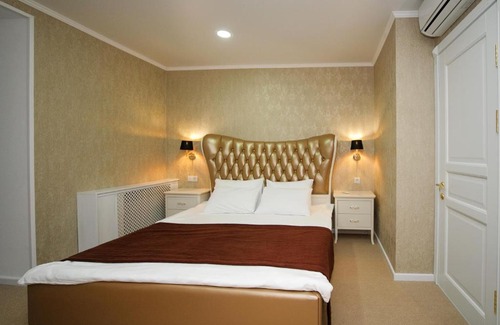 Saratov Hotel | Menua Hotel