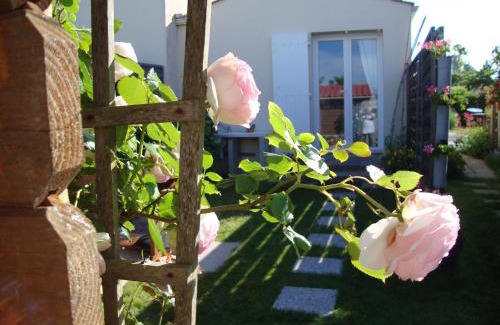 Bretignolles-sur-Mer Apartment | MER à pied Vrai lit LINGE FOURNI Jardin Vélos bienvenus