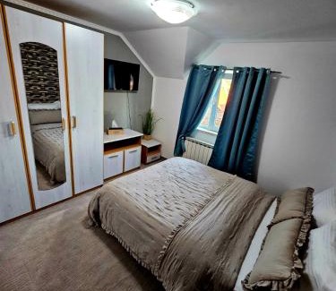Albestii Paminteni House | Mera Holiday Inn
