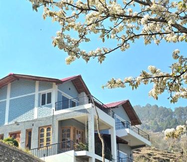 Kaul House | Meraki Living Luxury Homestay, Mukteshwar