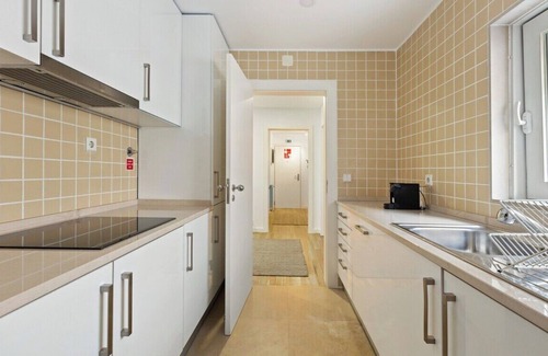 Bairro Alto Apartment | Merces 2 BDR Apt Bairro Alto