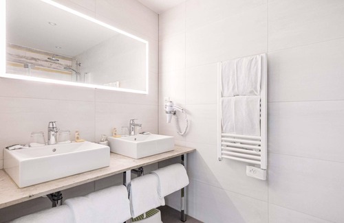 Blotzheim Hotel | Mercure Bale Mulhouse Aeroport