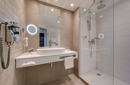 Ledeburg Hotel | Mercure Hotel Am Entenfang Hannover