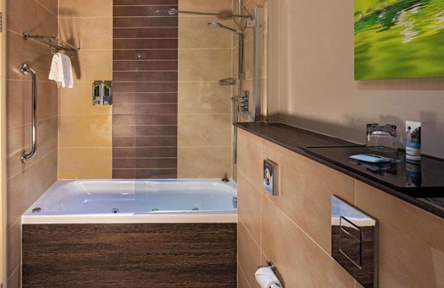 Two Mile Ash Hotel | Mercure Milton Keynes