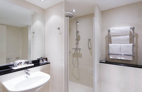 Sheffield City Centre Hotel | Mercure Sheffield St Paul's Hotel & Spa
