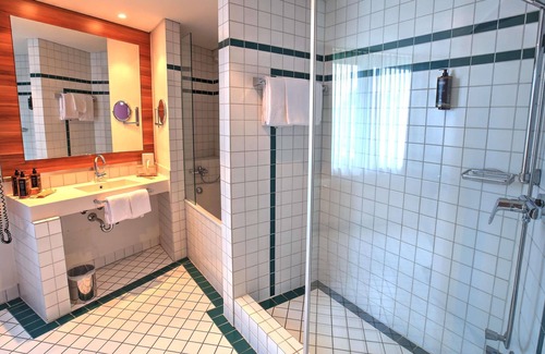 Traar Hotel | Mercure Tagungs- & Landhotel Krefeld