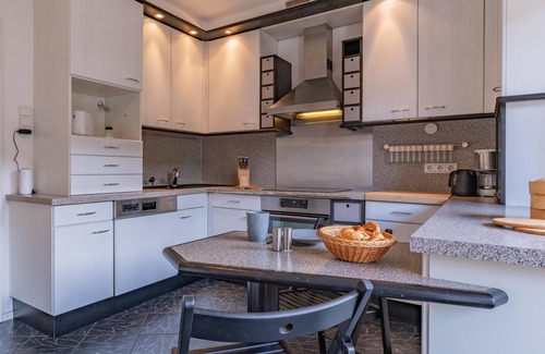 Hopfgarten Markt Apartment | Merged apartment at only 1.3 km to the ski lift