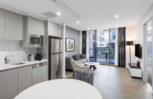 Mascot Apartment | Meriton Suites Mascot Central