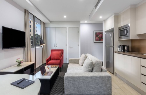 Macquarie Park Apartment | Meriton Suites North Ryde