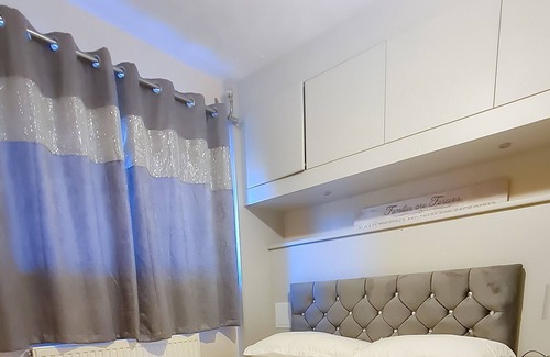Cradley House | Merluc Private Guest Rooms with shared bathroom