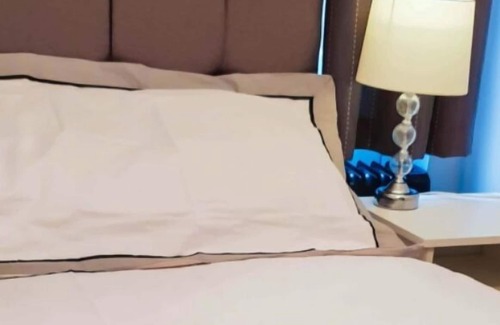 Cradley House | Merluc Private Guest Rooms with shared bathroom