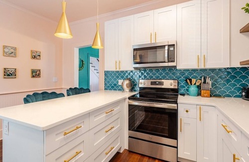 Wilmington House | MerManor in Soda Pop District