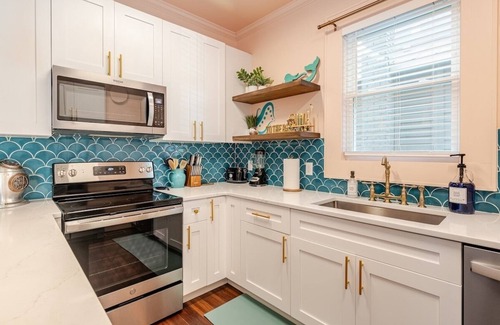 Wilmington House | MerManor in Soda Pop District