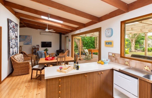 Merricks Beach House | Merricks Surf Cottage, Unique opportunity...set in lush bush with Merricks Beach just 25m away.