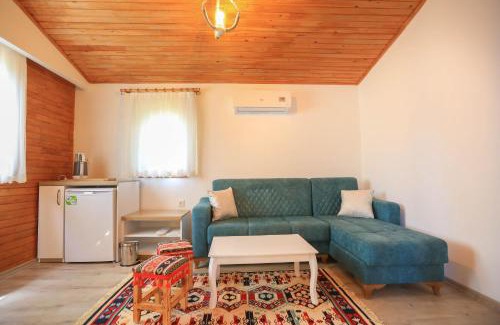 Cirali Hotel | Merry Bungalow & Tent