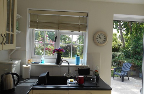 West Mersea Cottage | Mersea Island Cottage by the beach and coast.