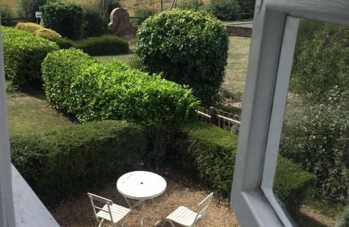 West Mersea Cottage | Mersea Island Cottage by the beach and coast.