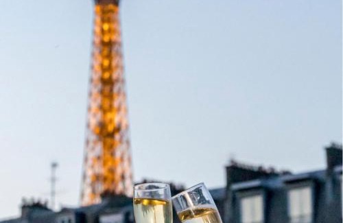 Grenelle Apartment | Merveil - Signature Suite - Eiffel Tower terrace