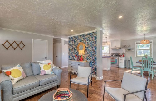 Fruita House | Mesa Manor: Spacious Comfort & Modern Family Retreat