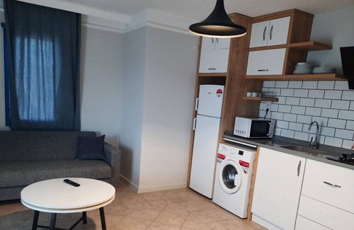 Ildır Koyu Apartment | Mesmerizing Flat with Shared Pool in Cesme, Ildir