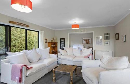 Methven House | Methven central 3 bedroom house- Colcord