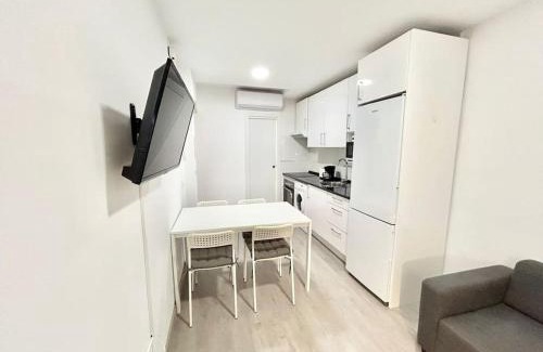 Prosperidad Apartment | Metro Avenida de América 09