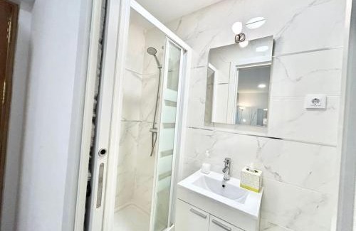 Prosperidad Apartment | Metro Avenida de América 09