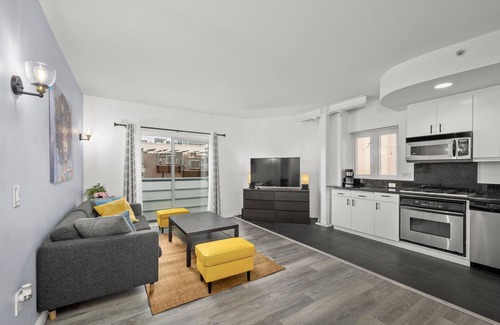 Cortez Hill Apartment | Metropolitan Haven: 1+1 Deluxe Suite Downtown SD