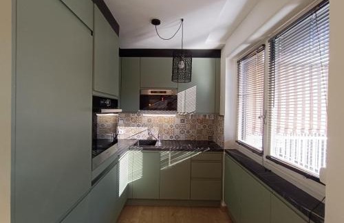 Aix-les-Bains Apartment | Meublé 3 étoiles - PISCINE- BALCON - TENNIS