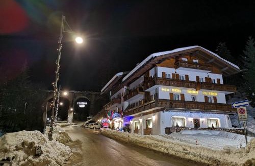 Cortina d'Ampezzo Hotel | Meuble Villa Neve
