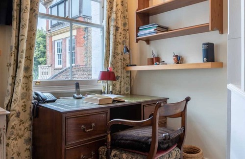 Chelsea Villa | Mews house rental for 6 people in Chelsea