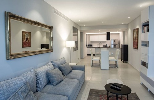 Americana Apartment | Mexication Penthouse: Urban Retreat Col. American