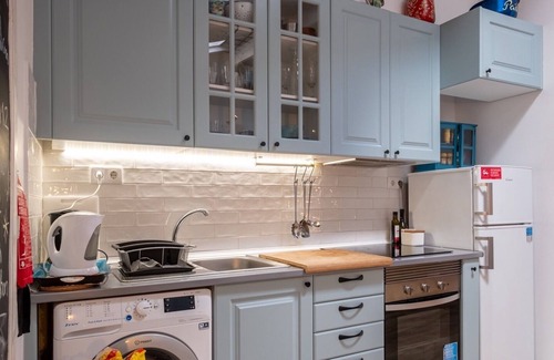 Belem Apartment | Mezanine Flat/Air Conditioning/2 UNESCO monuments 10 minutes walk