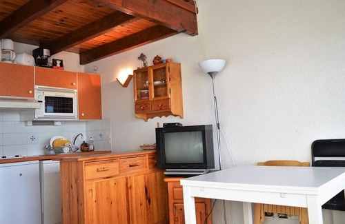 Font-Romeu-Odeillo-Via Apartment | Mezzanine studio with balcony and parking, south-facing, close to slopes, 4 pers