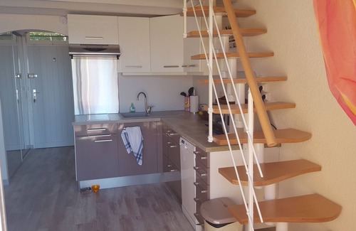 Cavaliere Apartment | mezzanine studio with magnificent sea view, 300 m from the beach of bonporteau