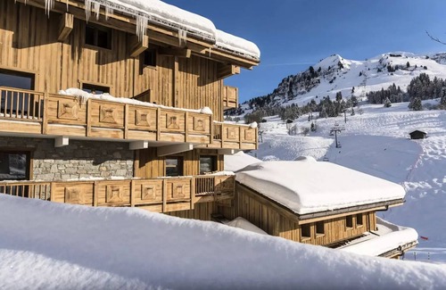 Le Grand-Bornand Apartment | MGM Hotels & Residences - Residence Le Roc des Tours * - 2 Room Apartment 4 People Prestige Mountain View