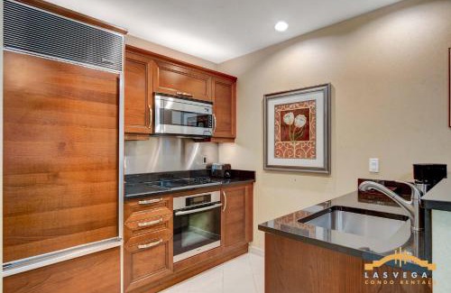 Las Vegas House | MGM Signature-17-801 1Br2Ba F1 Strip View Balcony