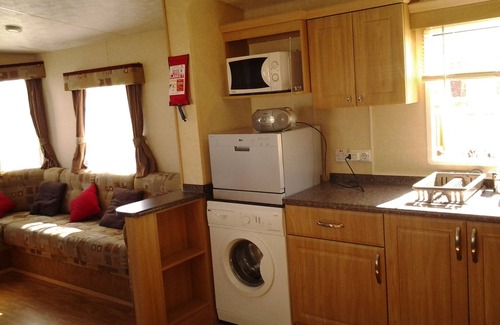 Gastes House | MH 3 bedrooms fully equipped (air conditioning, tv, llinge, lvaiss) The Reserve