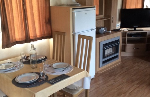 Gastes House | MH 3 bedrooms fully equipped (air conditioning, tv, llinge, lvaiss) The Reserve