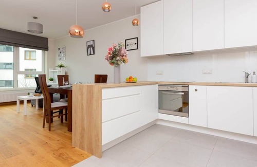 Praga Poludnie Apartment | Międzyborska 10B Warsaw | Comfortable Apartment with Functional Interior | Balco