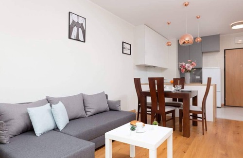 Praga Poludnie Apartment | Międzyborska 10B Warsaw | Comfortable Apartment with Functional Interior | Balco