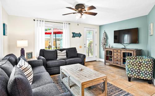 Holmes Beach House | MI Happy Place Sea Turtle 4