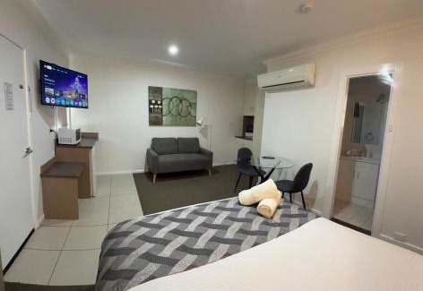 Yoogali Hotel | Mia Motel
