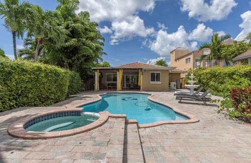 Coral Terrace House | Miami House - Heated Pool - Family Vacation