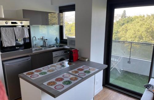 Mazargues Apartment | MIchelet st jacques saxo