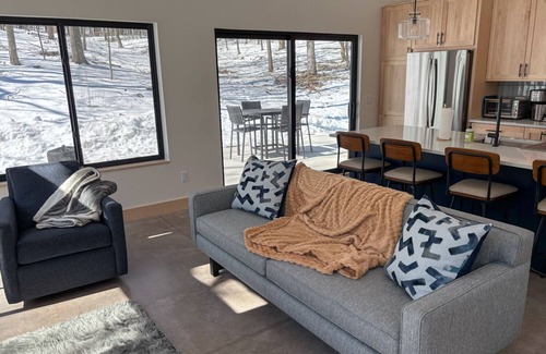 Maple City House | Michi's Base Camp: Your Dog-Friendly Escape Begins