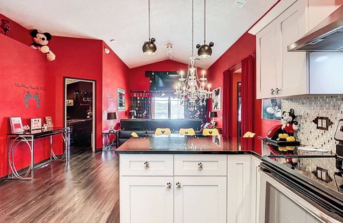 Ridgewood Lakes Villa | Mickey themed villa/private pool/Gameroom/gated/golf/20 minutes to theme parks