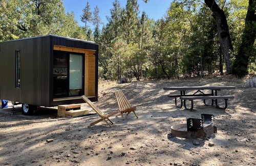 Wishon Cabin | Micro Cabin on The Lake