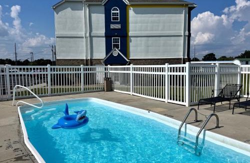 Albertville Hotel | Microtel Inn & Suites by Wyndham Albertville