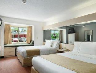 Seneca Falls Hotel | Microtel Inn & Suites by Wyndham